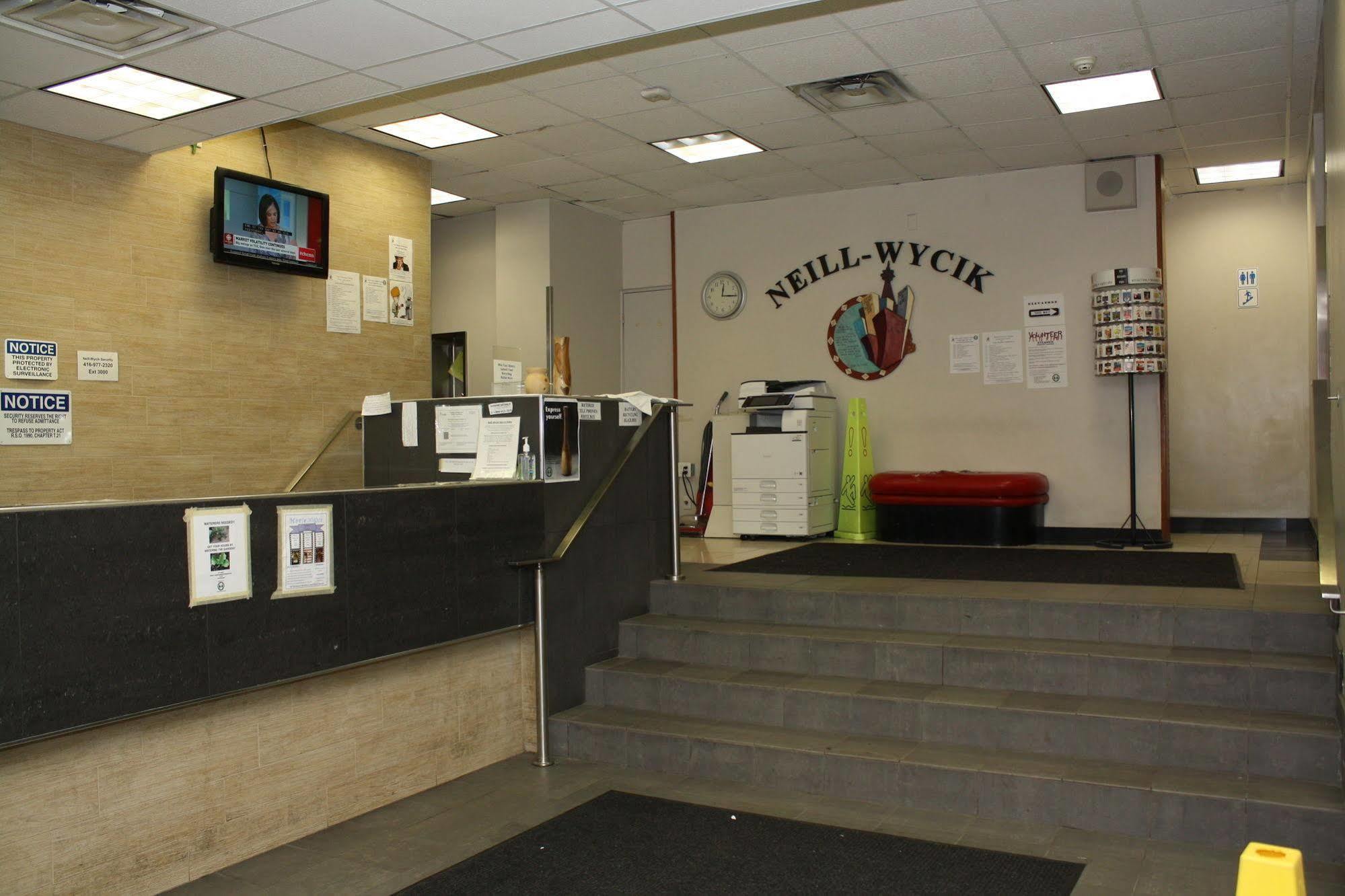 Neill Wycik Hotel 多伦多 外观 照片